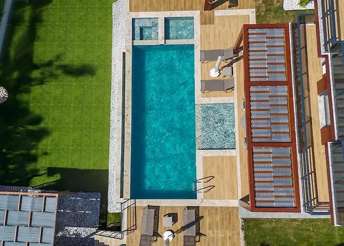 4 Zela In Front Of Oeluedeniz Hisar 费特希耶